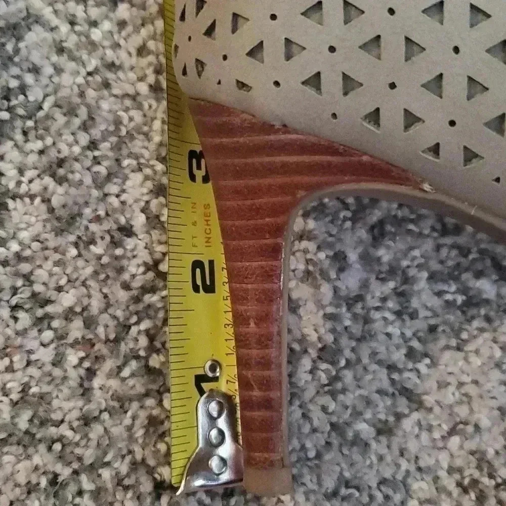 The Limited Taupe High Heels Size 9.5 - Picture 10 of 10